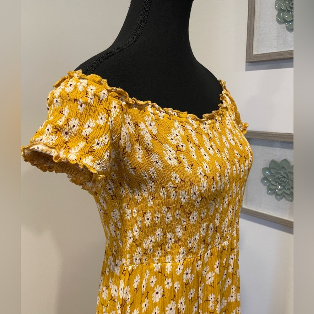 Cupshe Frances Yellow Daisy Floral Smocked Cottagecore Dress EUC - Picture 8 of 12